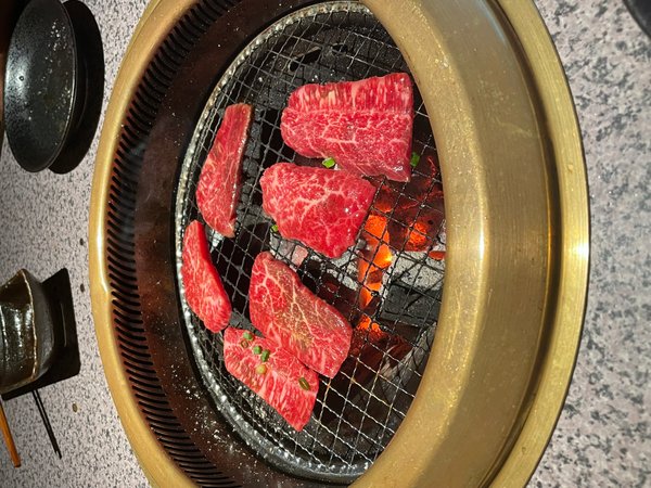 キャスト写真 3